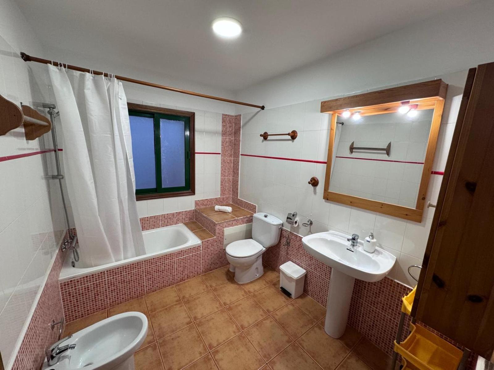 Appartamento Vivienda En El Centro De La Isla 2Hab Con Terraza Valverde  Esterno foto